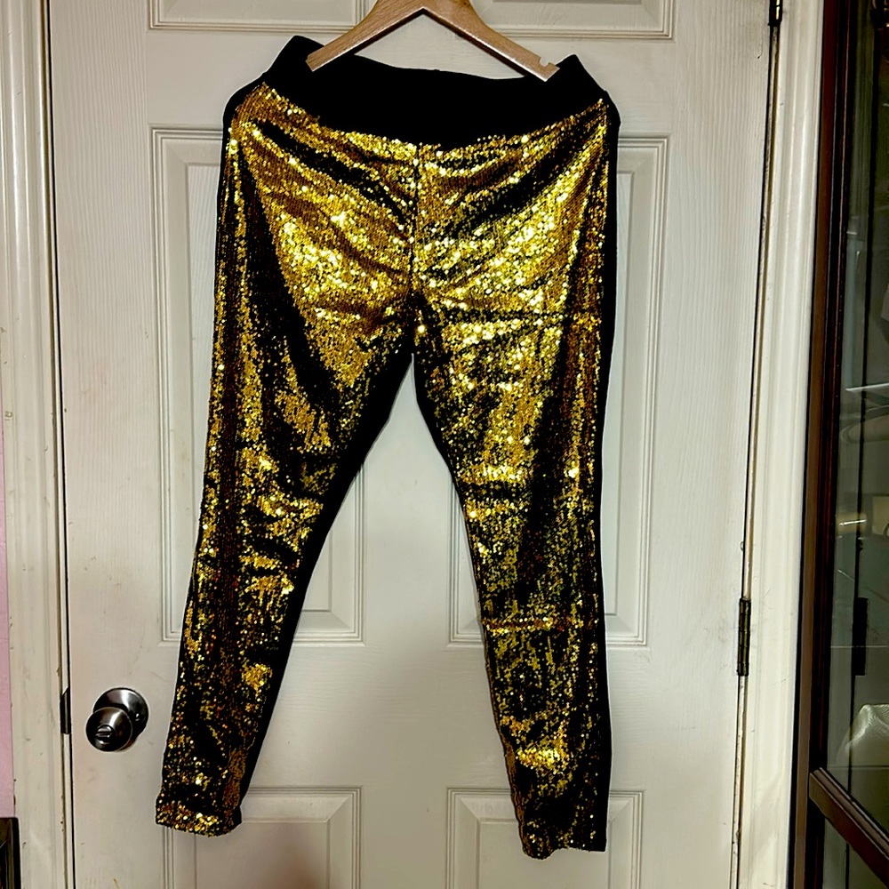 Size 0 gold and black sequin leggings from Torrid.